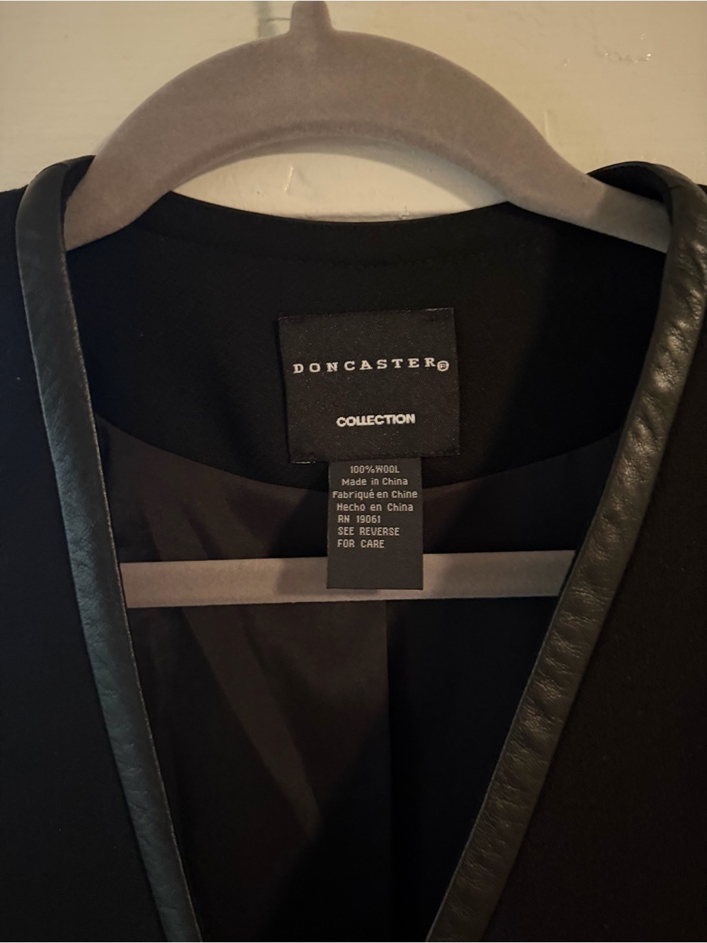 Doncaster Collection Black Wool Blazer Jacket Leather Trim Size 10P Petite - Picture 2 of 4